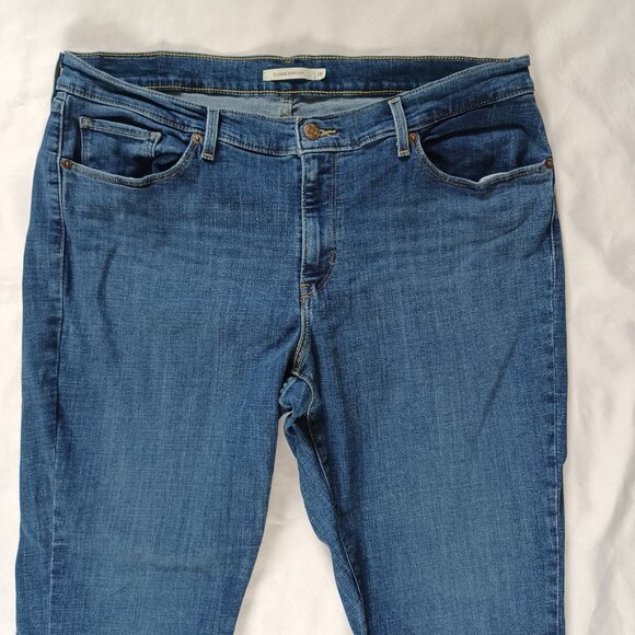 Levi's Womens Jeans Classic Bootcut Dark Wash Highrise Stretch Denim Size 18 - Picture 3 of 13